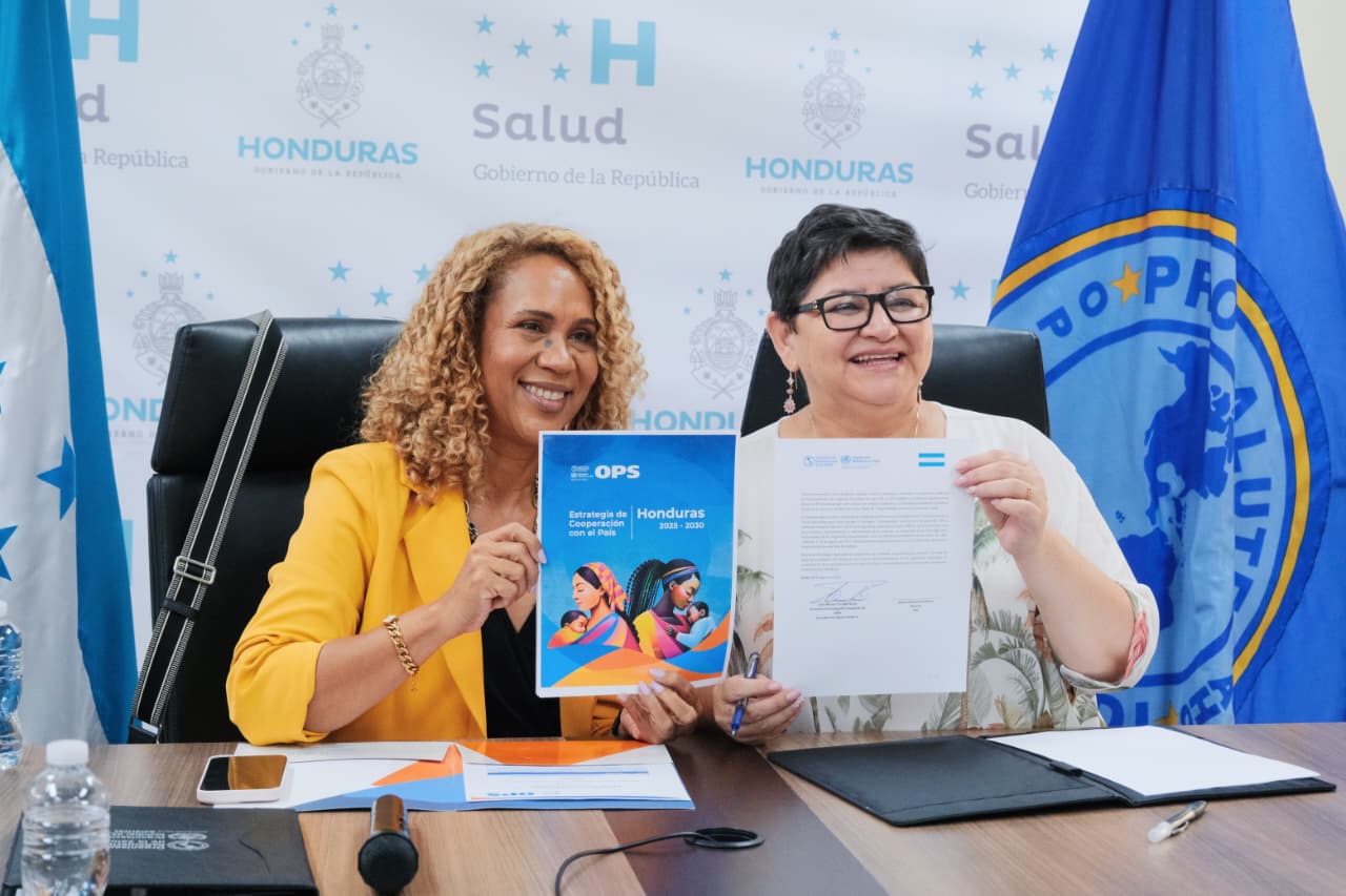 SESAL y OPS firman Estrategia de Cooperación 2025–2030 para fortalecer la salud de la población